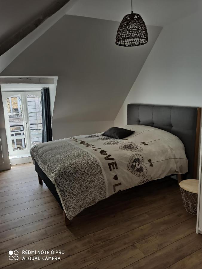 Apartamento Triplex 110 M2 Centre Historique Avec Jacuzzi Dinan Exterior foto