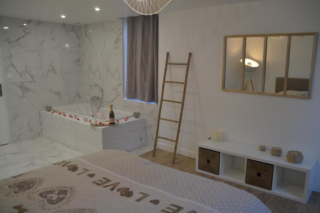 Apartamento Triplex 110 M2 Centre Historique Avec Jacuzzi Dinan Exterior foto