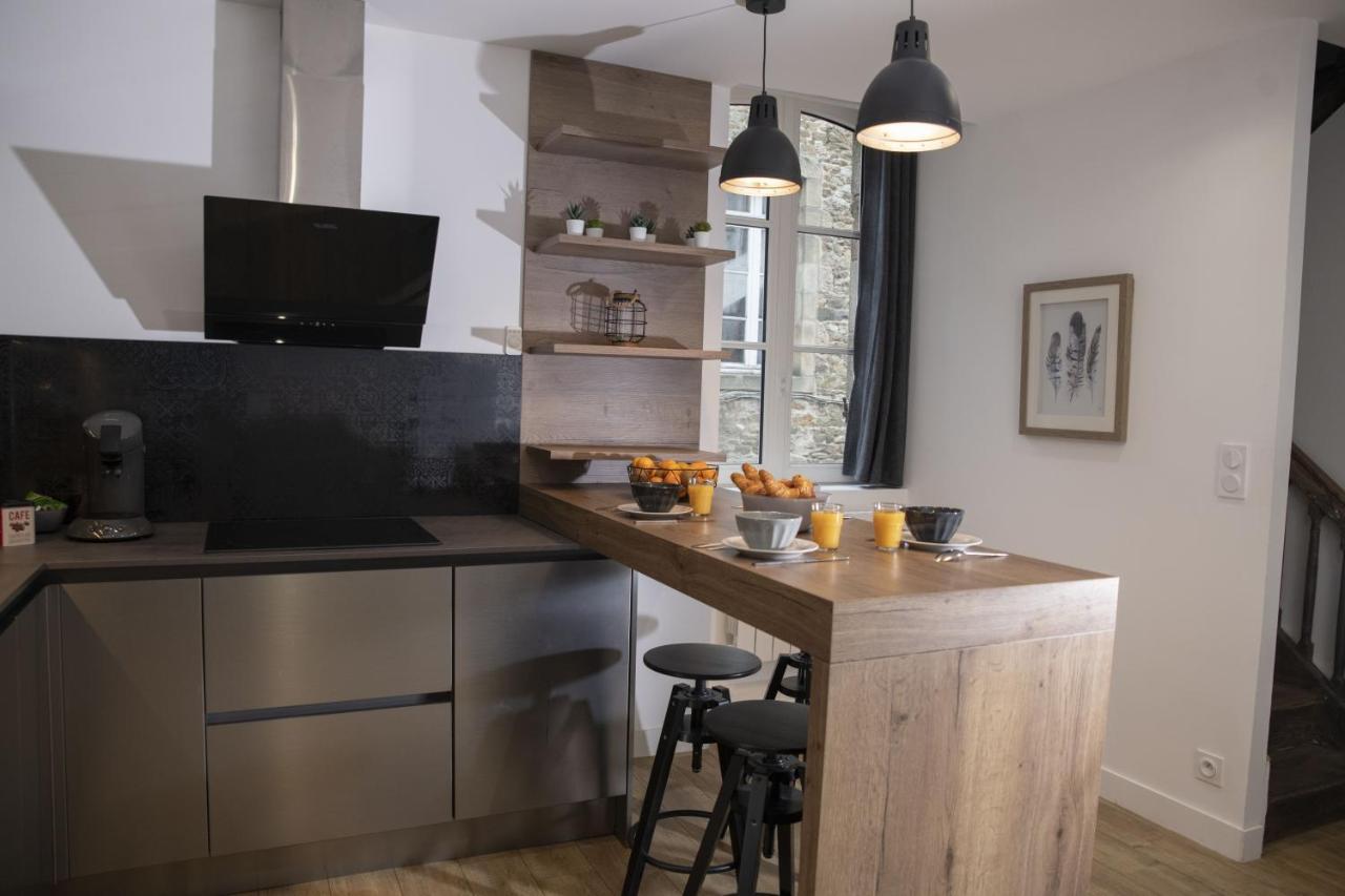Apartamento Triplex 110 M2 Centre Historique Avec Jacuzzi Dinan Exterior foto