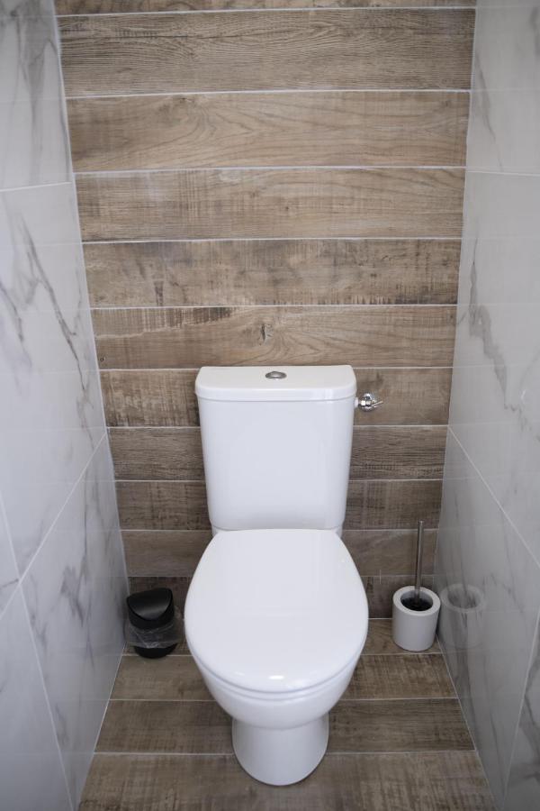 Apartamento Triplex 110 M2 Centre Historique Avec Jacuzzi Dinan Exterior foto